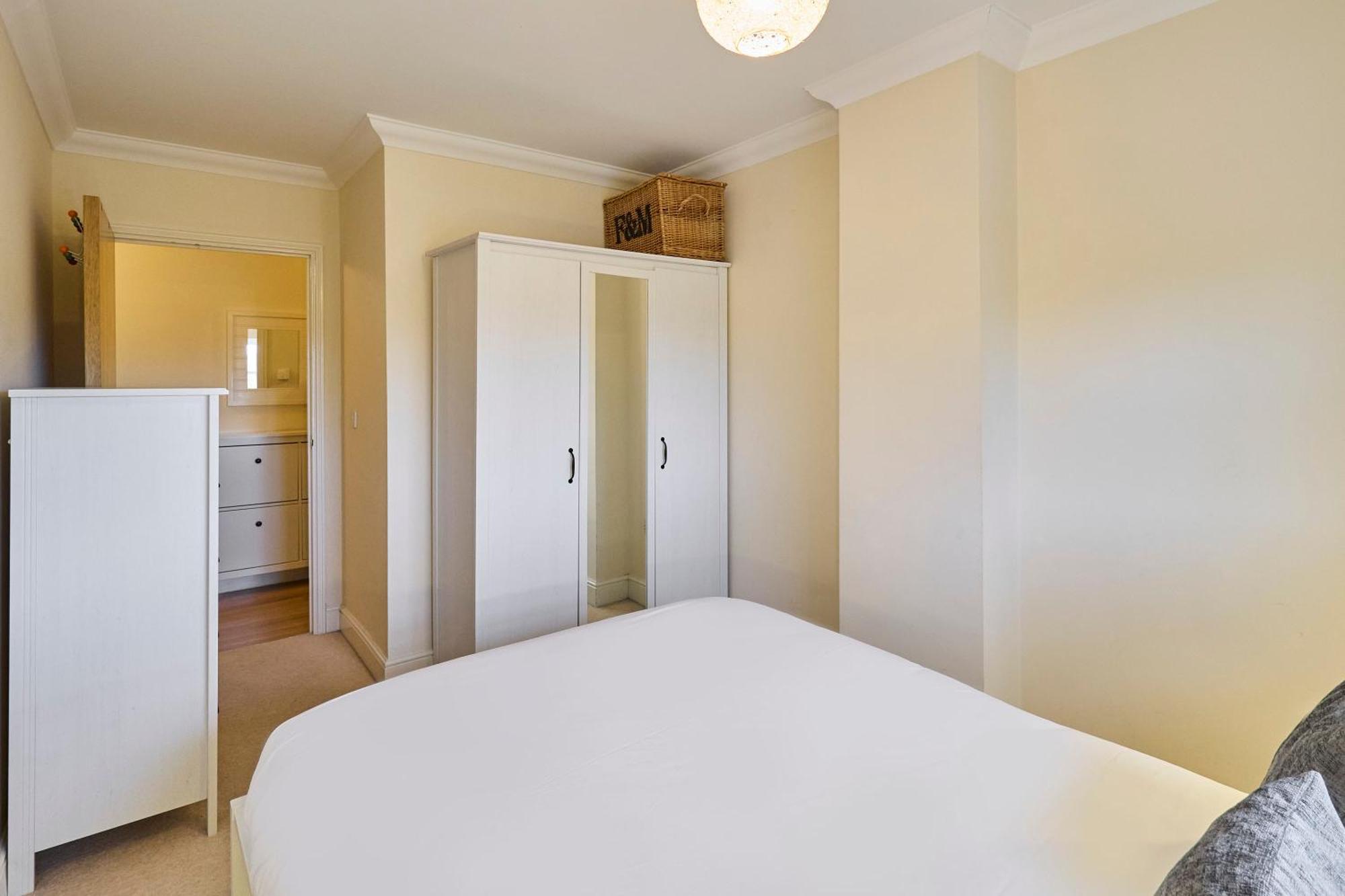 Host & Stay - Nunnery Fields Кентърбъри Екстериор снимка