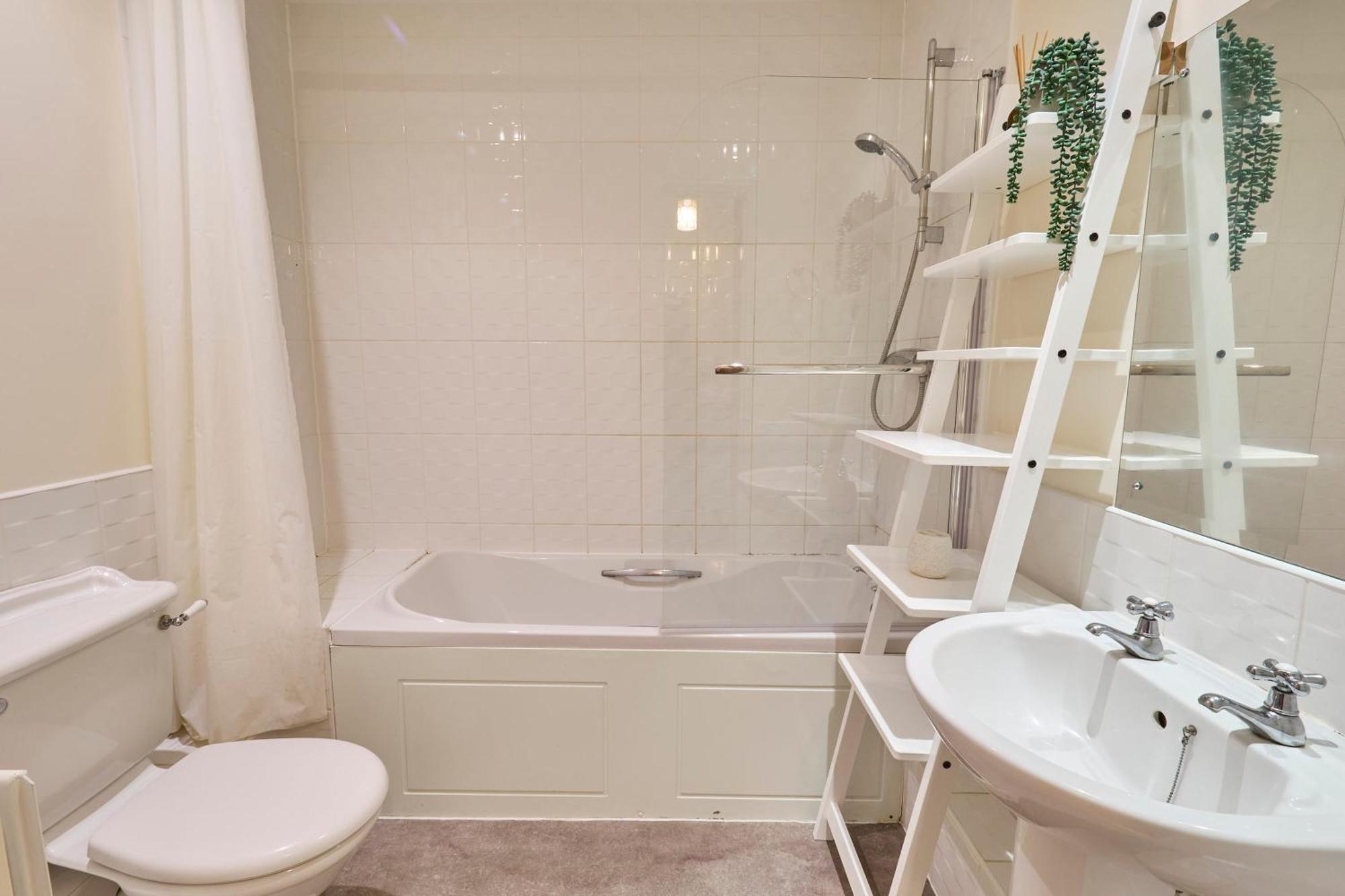 Host & Stay - Nunnery Fields Кентърбъри Екстериор снимка